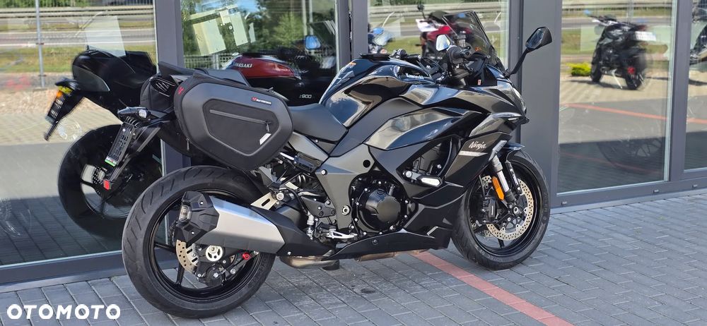 Kawasaki Ninja 1000 SX - 4