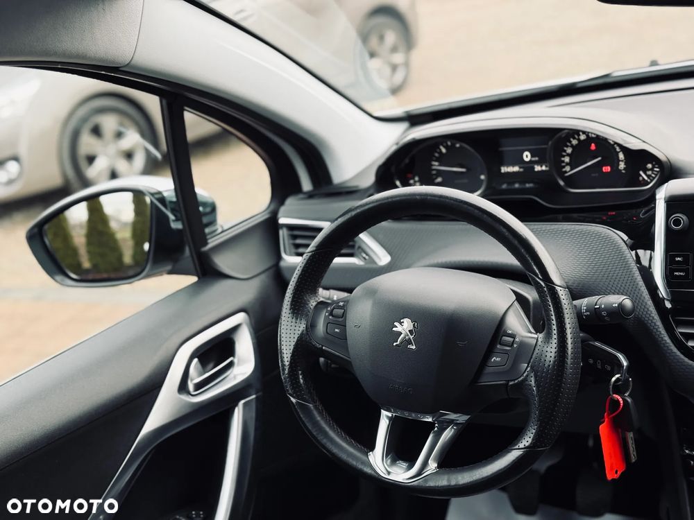 Peugeot 2008 BlueHDi FAP 120 STOP & START Crossway - 23