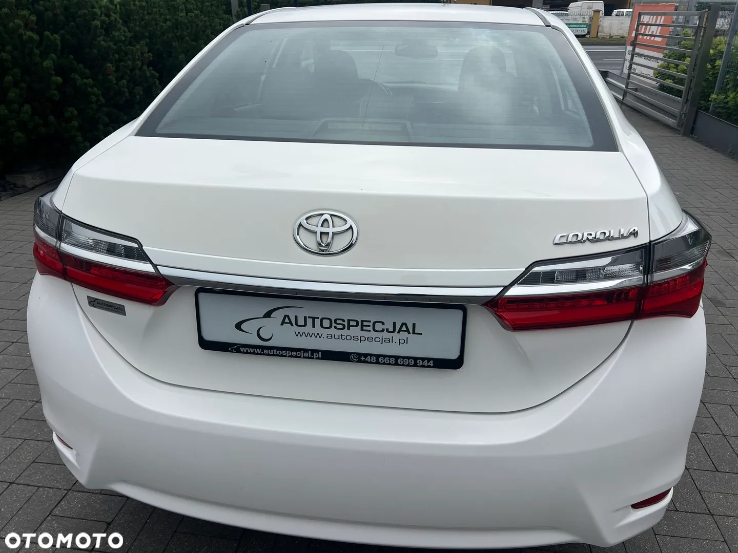 Toyota Corolla 1.6 Classic Plus - 4