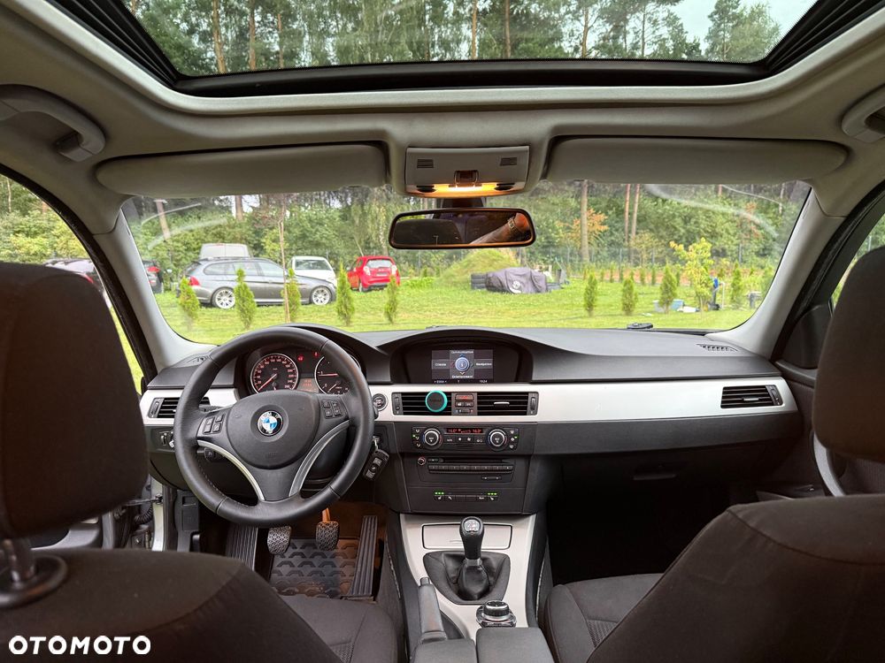 BMW Seria 3 318d DPF Edition Exclusive - 13