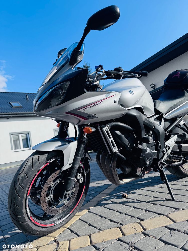 Yamaha FZ6 - 15