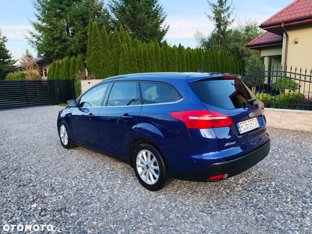 Ford Focus - 8