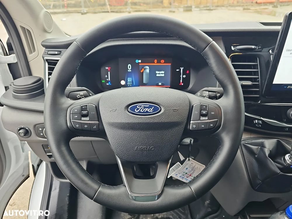 Ford Transit Van - 14