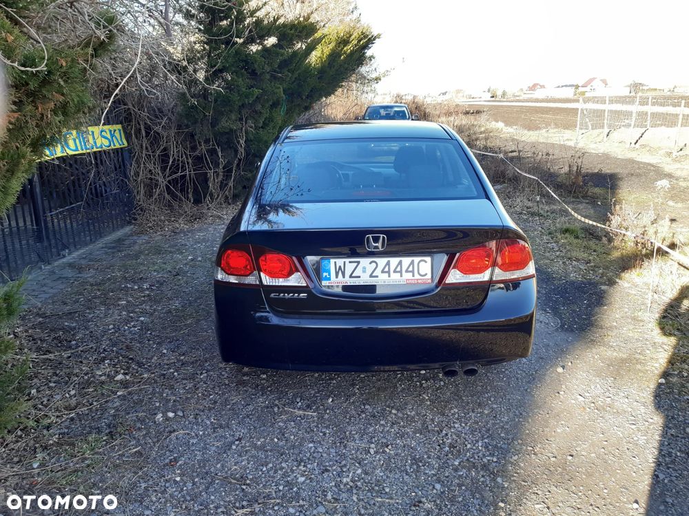 Honda Civic 1.8 Base - 3