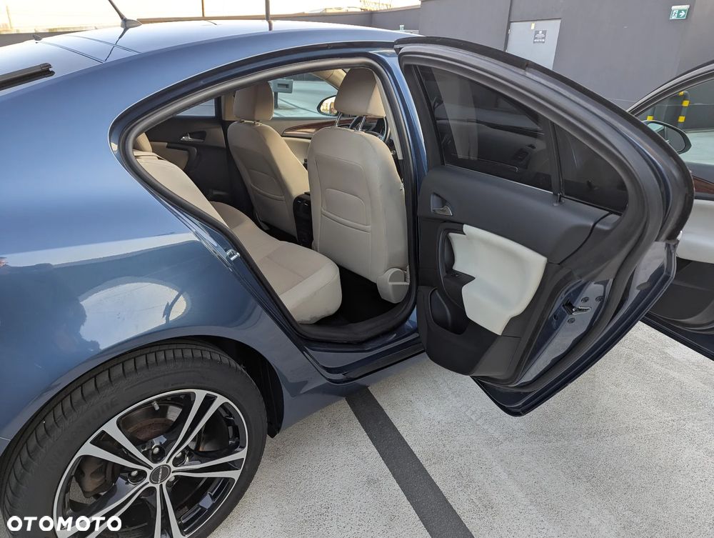 Opel Insignia 1.6 T EU6 - 12