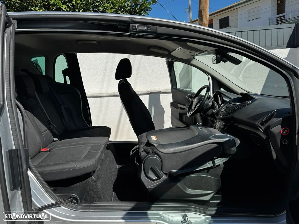 Ford B-Max 1.6 TDCi Titanium - 9