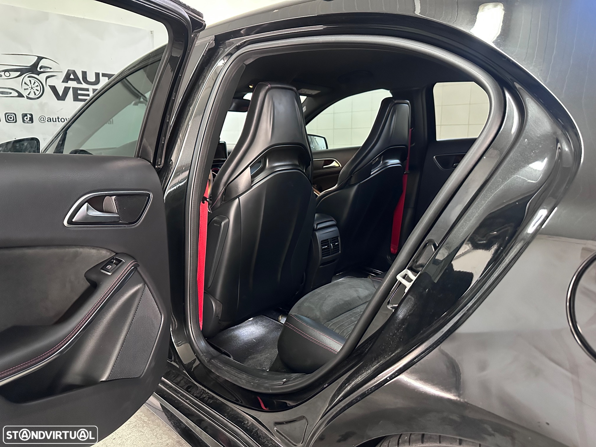 Mercedes-Benz A 45 AMG 4Matic Speedshift 7G-DCT Edition 1 - 17