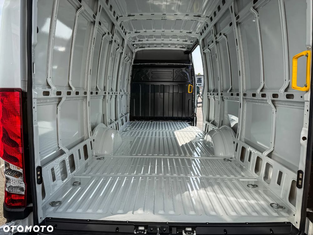 Iveco Daily 3.0 3.5 tony MAXI L4H2 Nowy MY24 - 17