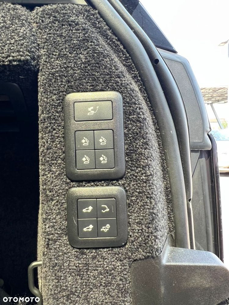 Land Rover Range Rover - 12