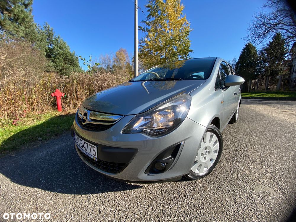 Opel Corsa 1.2 16V Cosmo - 1
