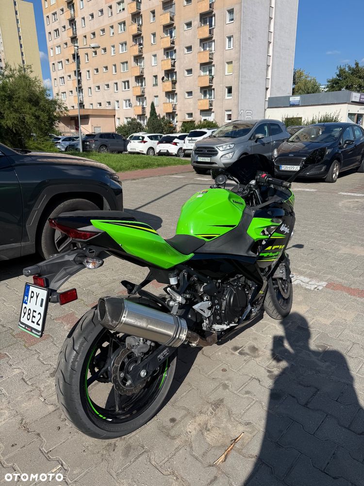 Kawasaki Ninja 400 - 2