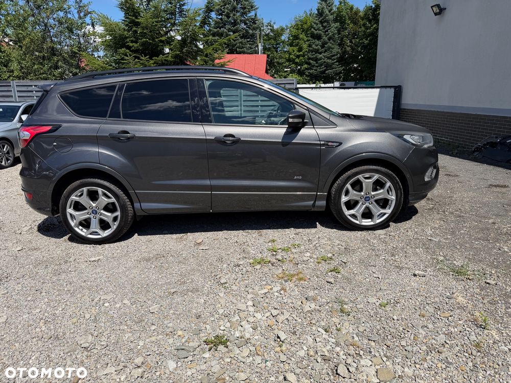 Ford Kuga - 35