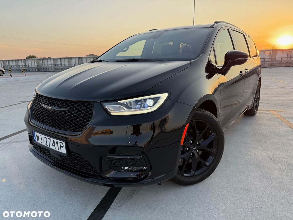 Chrysler Pacifica - 3