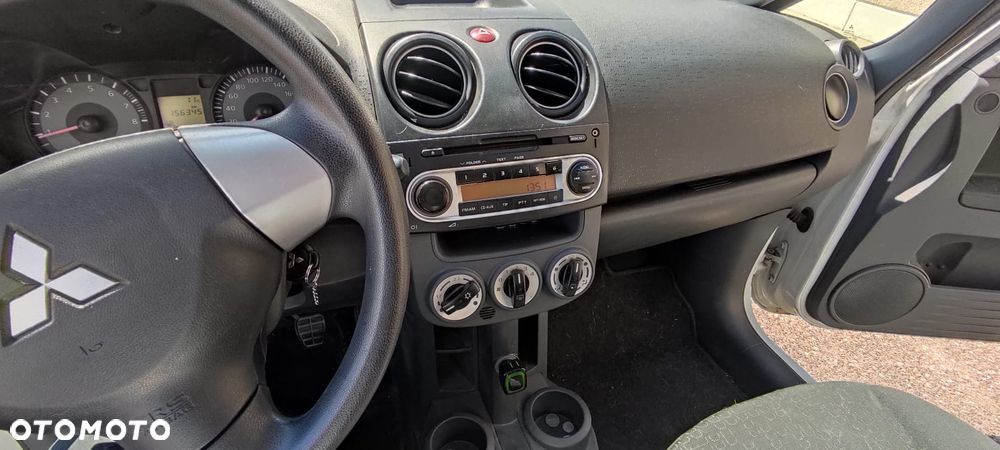 Mitsubishi Colt 1.3 Inform - 24