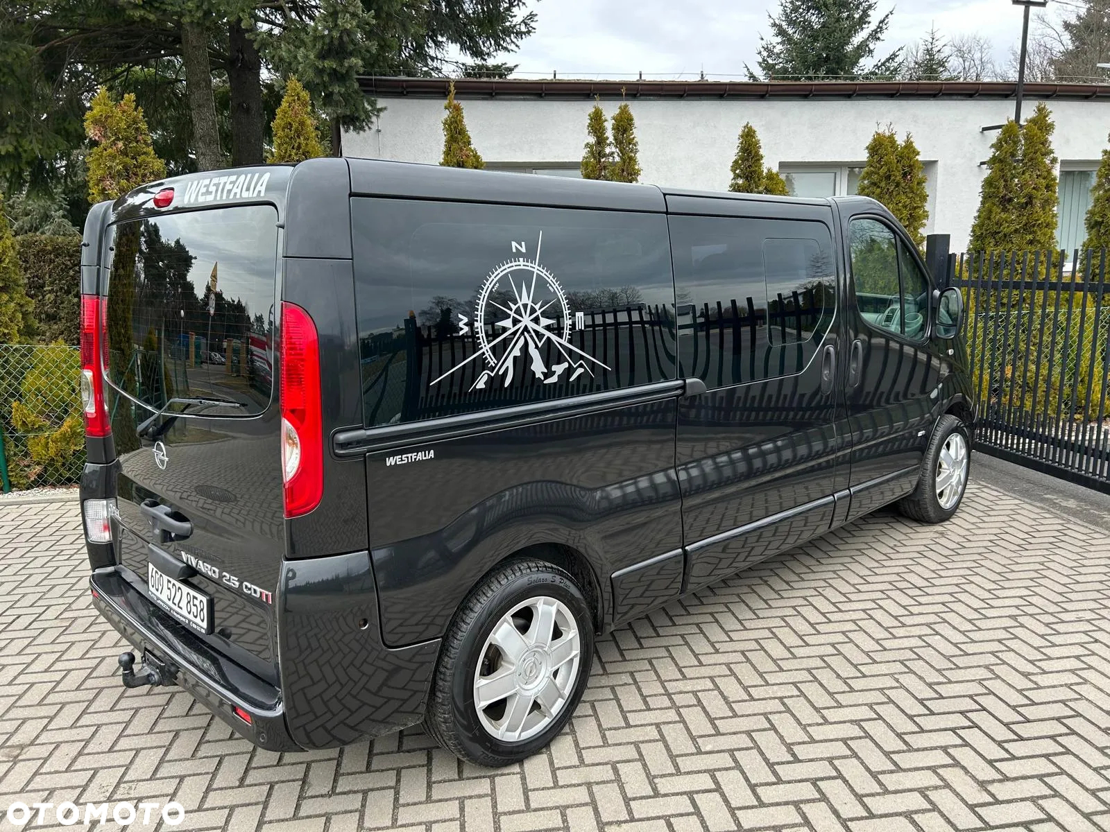 Opel Vivaro 2.5 CDTI L2H1 Life - 2