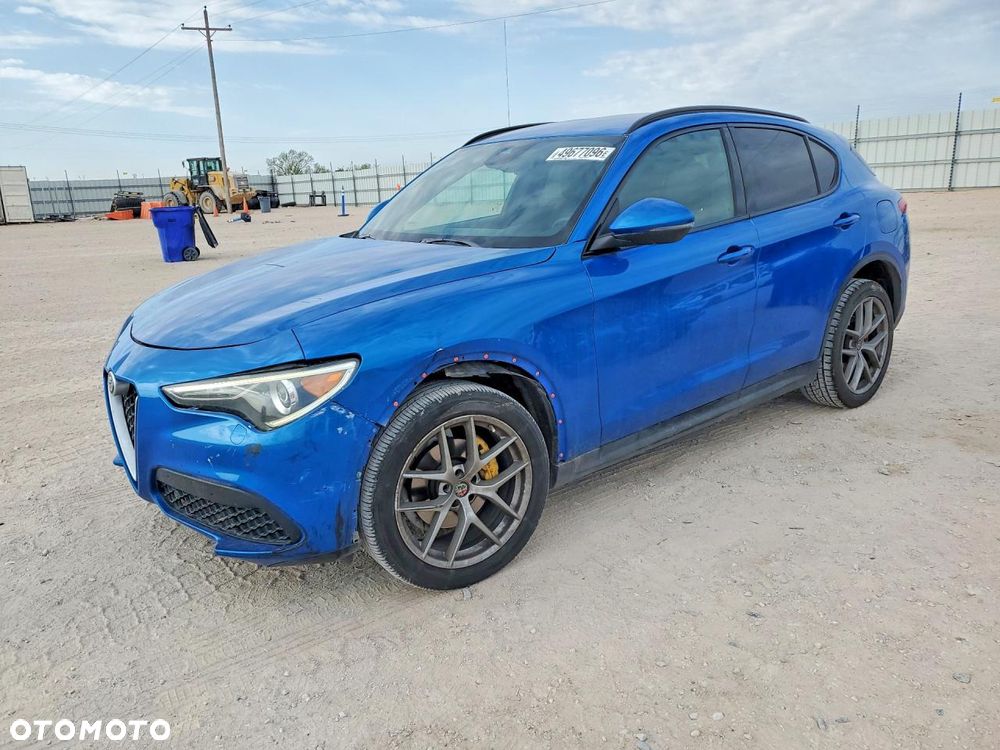 Alfa Romeo Stelvio 2.0 Turbo 16V AT8-Q4 Ti - 3
