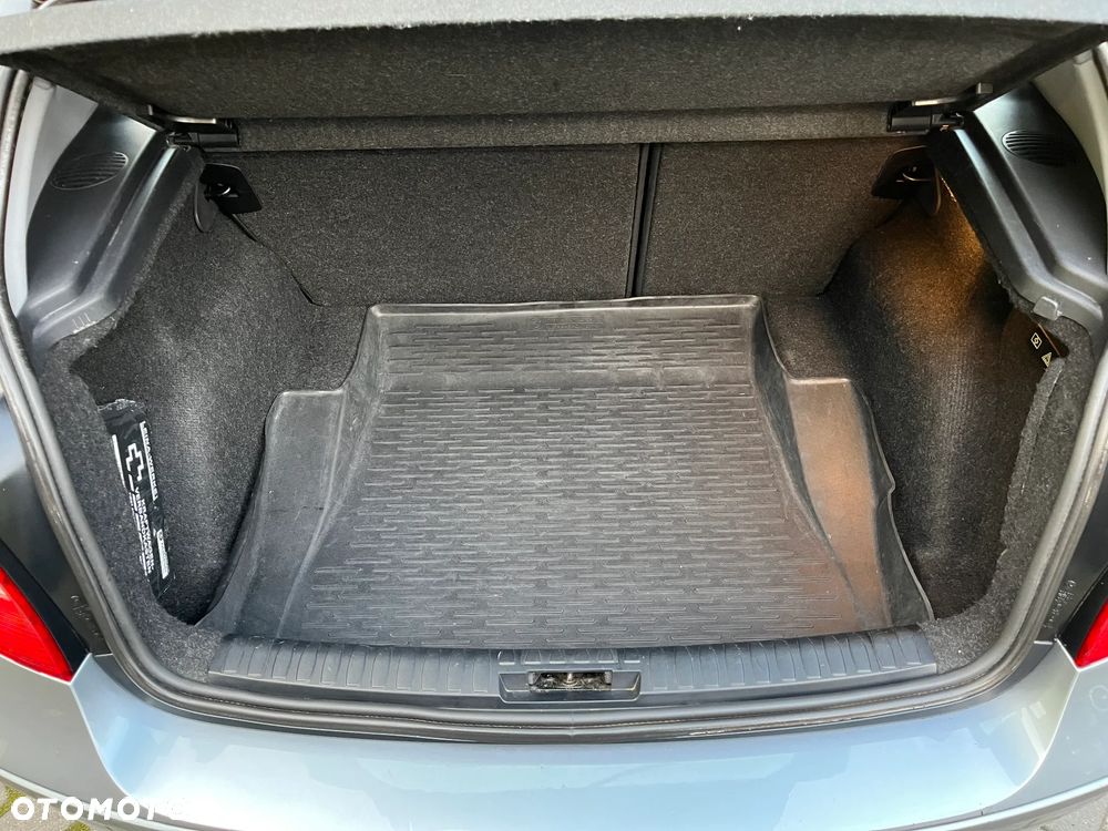 BMW Seria 1 118d DPF - 18