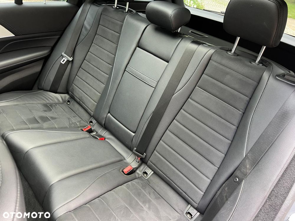 Mercedes-Benz GLE - 28
