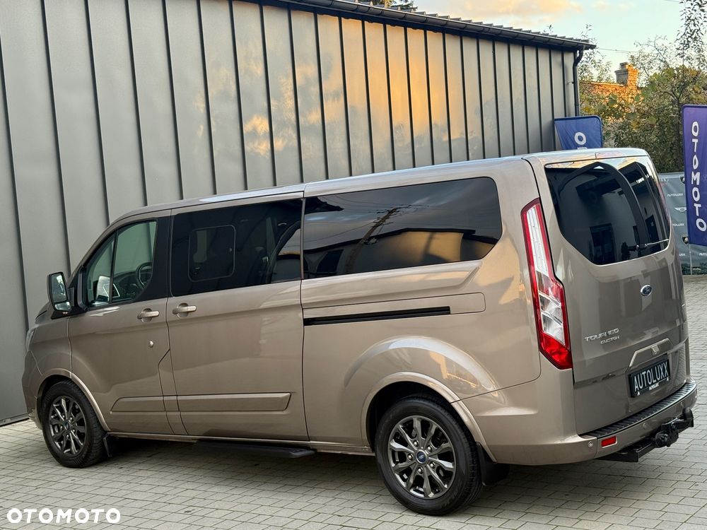 Ford Tourneo Custom - 9