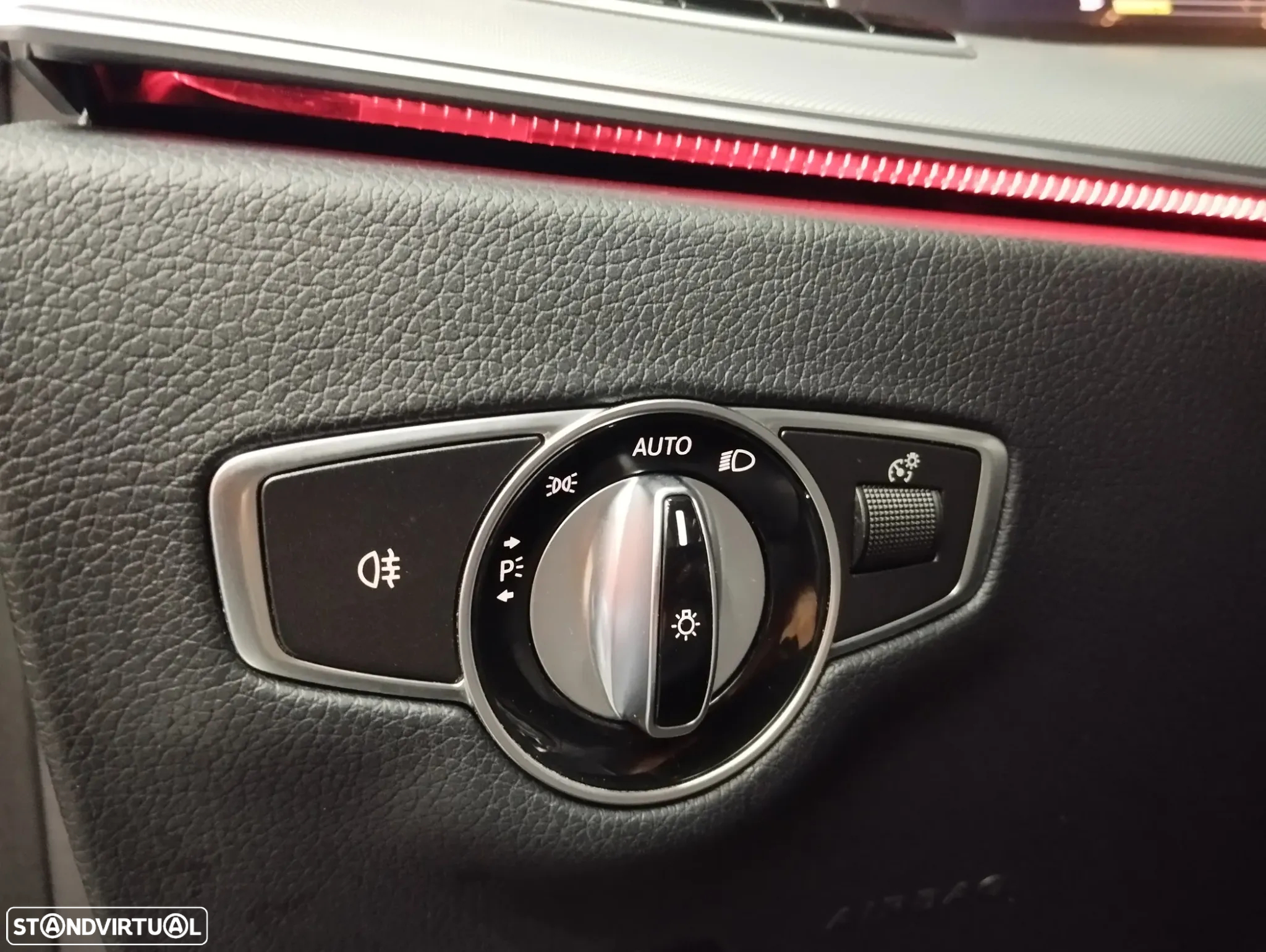 Mercedes-Benz E 400 d 4-Matic AMG Line - 24