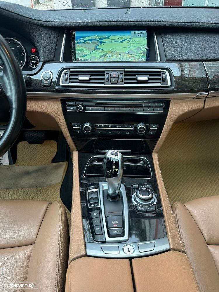 BMW 730 d xDrive Pack M - 5