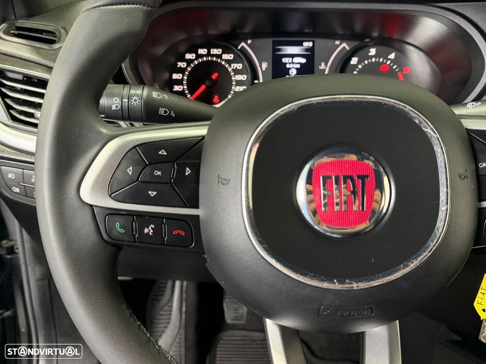 Fiat Tipo Station Wagon 1.3 M-Jet Lounge - 23