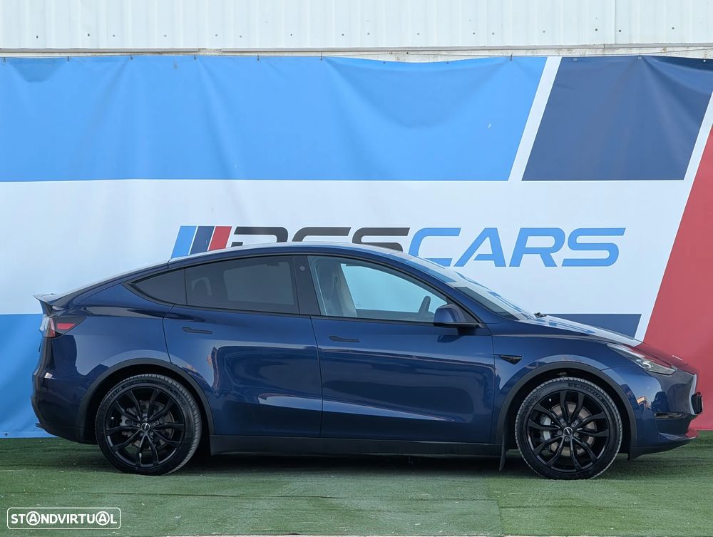 Tesla Model Y Long Range Dual Motor AWD - 3