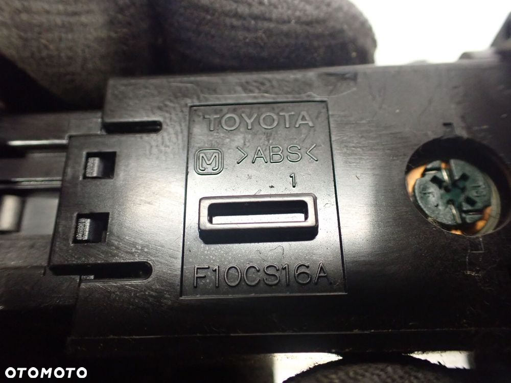 OSŁONA POD KIEROWNICE TOYOTA RAV4 II LIFT - 9