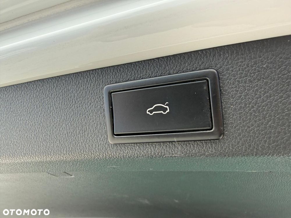 Skoda Superb 2.0 TDI 4x4 Ambition DSG - 32