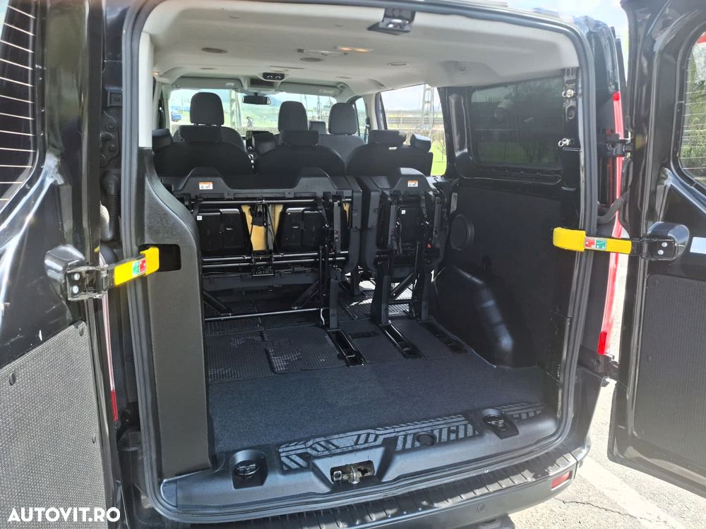 Ford Transit Custom - 13
