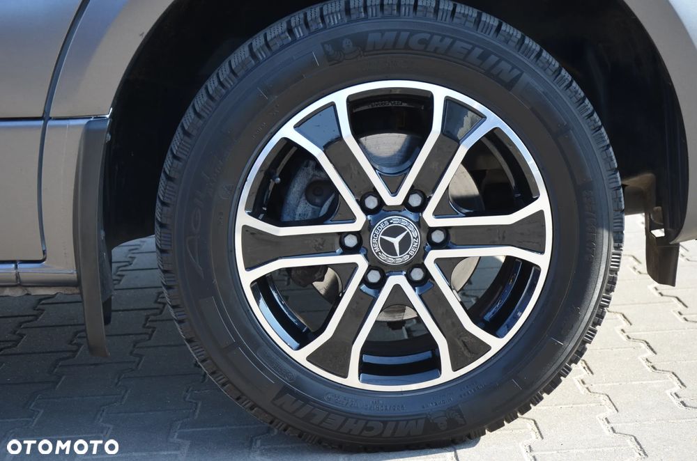 Mercedes-Benz Sprinter - 10
