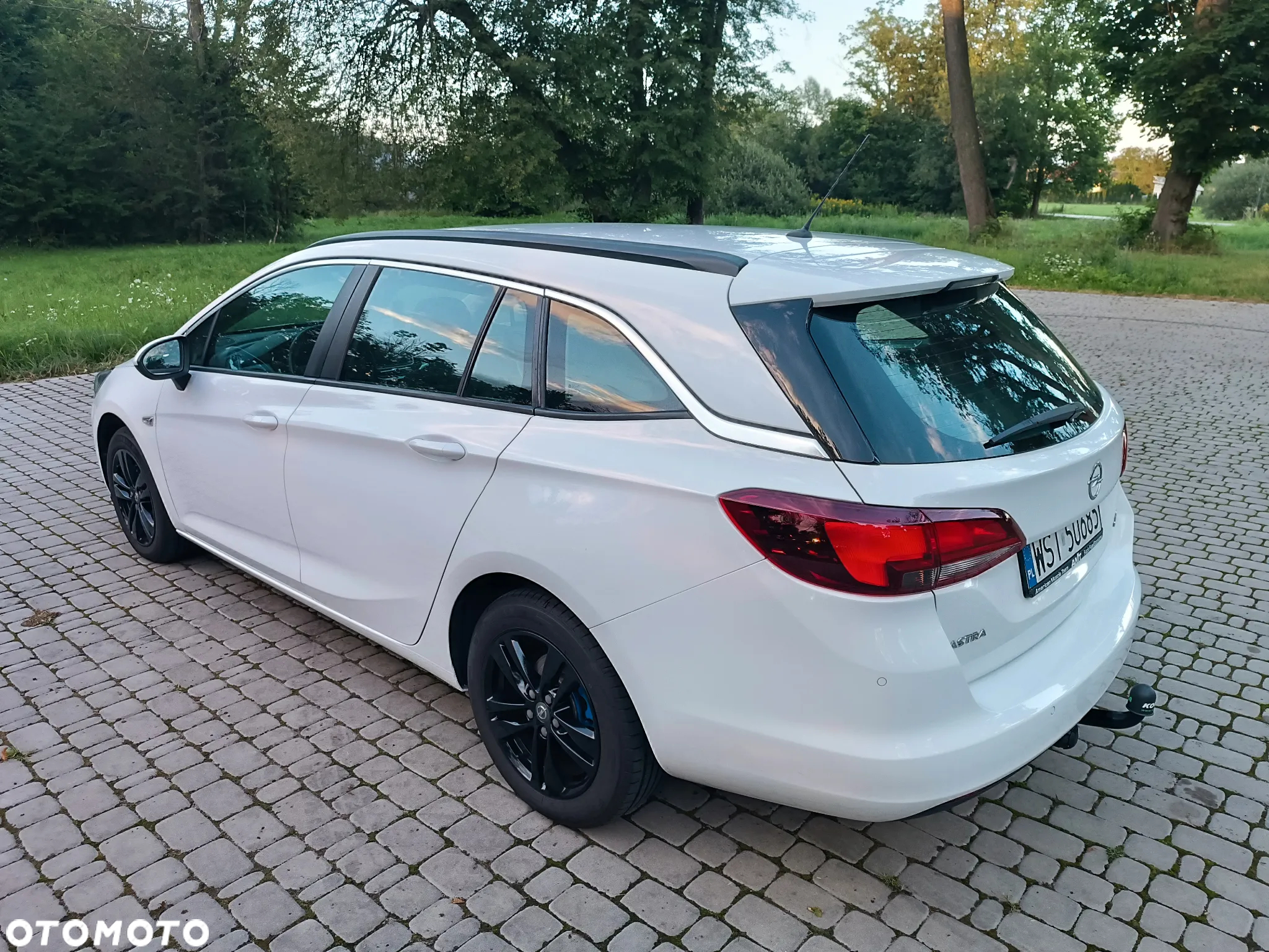 Opel Astra 1.4 Turbo Sports Tourer Dynamic - 4