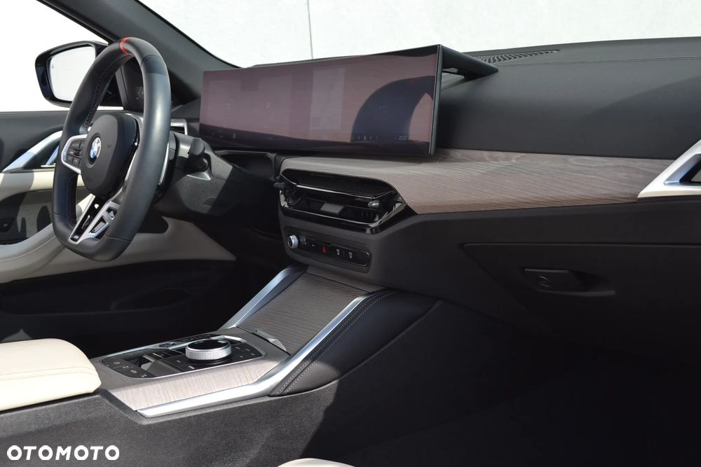 BMW Seria 4 M440i xDrive mHEV - 13