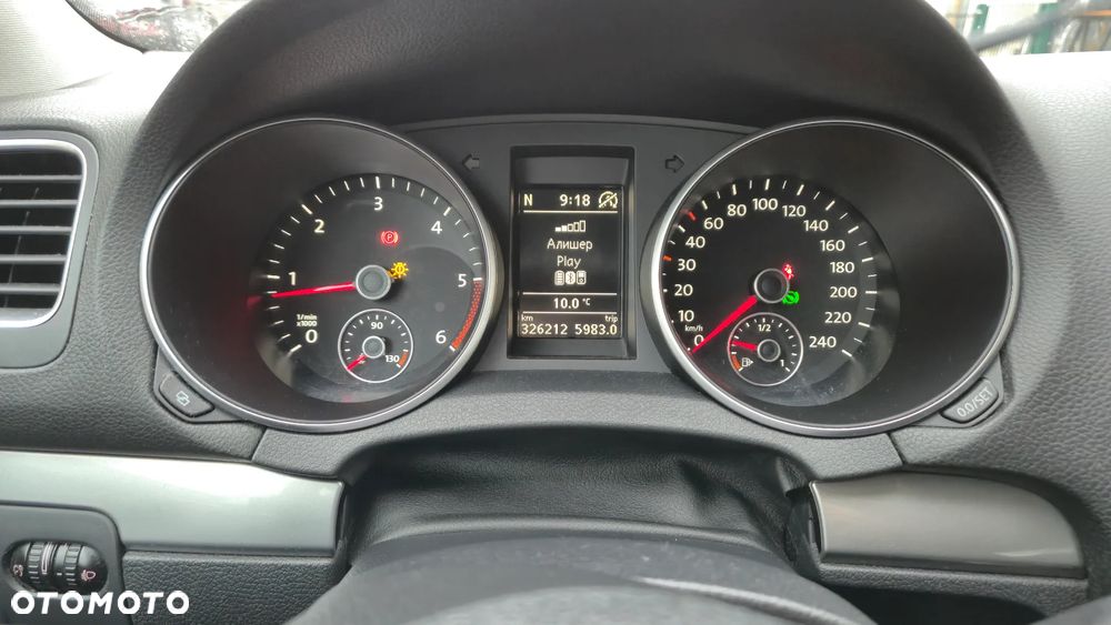Volkswagen Golf VI 1.6 TDI BlueMot Trendline DSG - 12