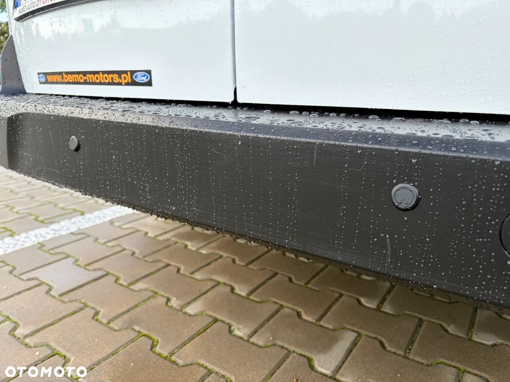 Ford Transit Connect - 32