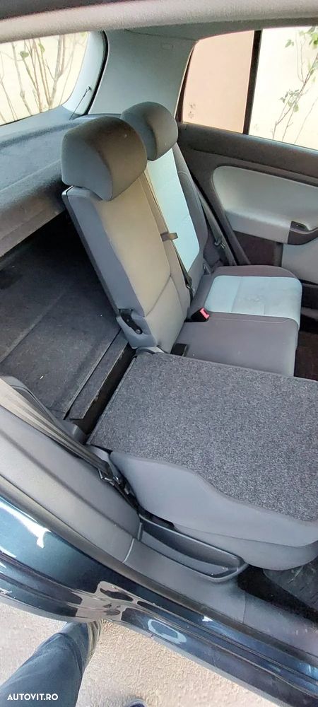 Volkswagen Golf Plus - 15