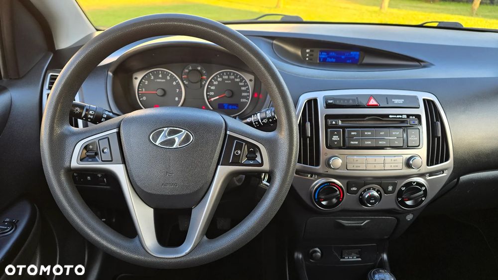 Hyundai i20 - 15