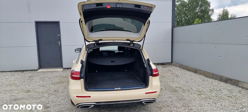 Mercedes-Benz Klasa E 200 d Exclusive - 10