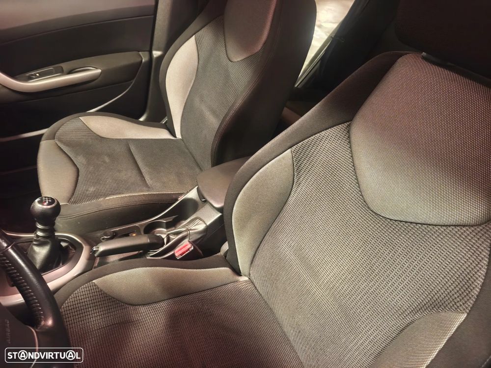 Peugeot 308 SW 1.6 e-HDi Allure CVM6 - 24