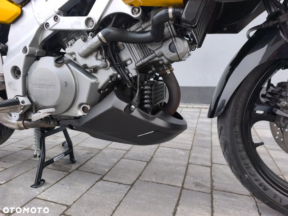Suzuki DL - 23