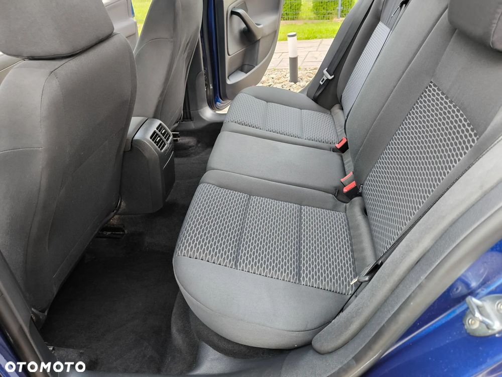 Volkswagen Golf Variant ver-1-4-tour-edition - 24