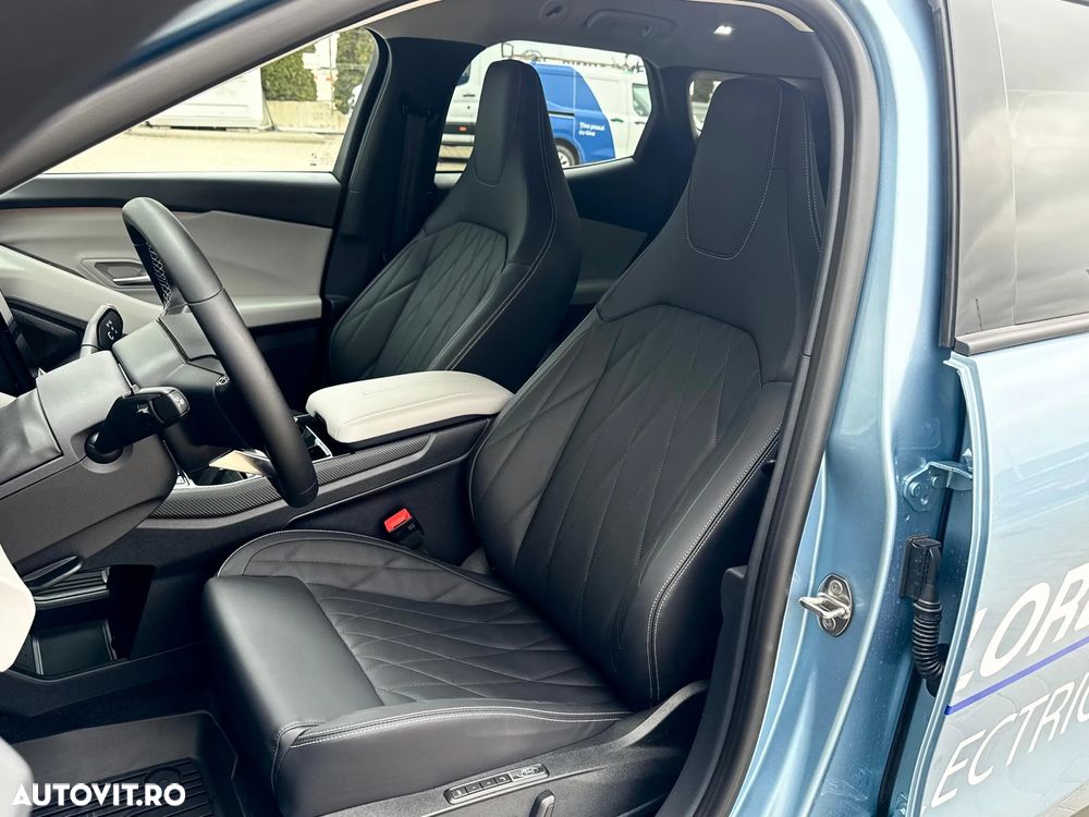 Ford Explorer RWD 77 kWh Extended Range Premium - 18