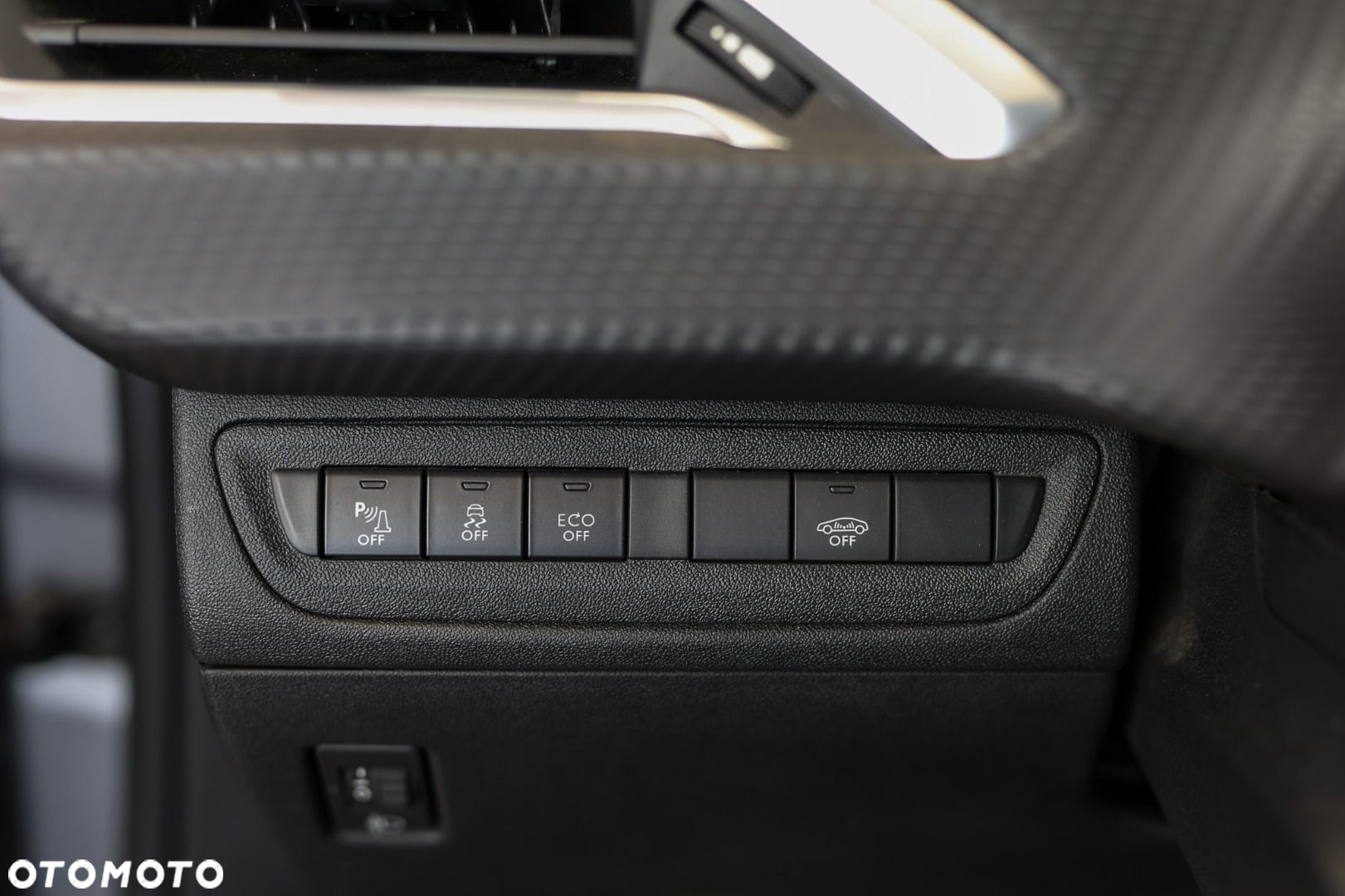 Peugeot 2008 - 15