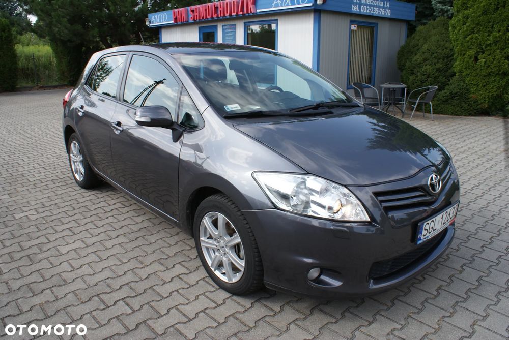 Toyota Auris - 16