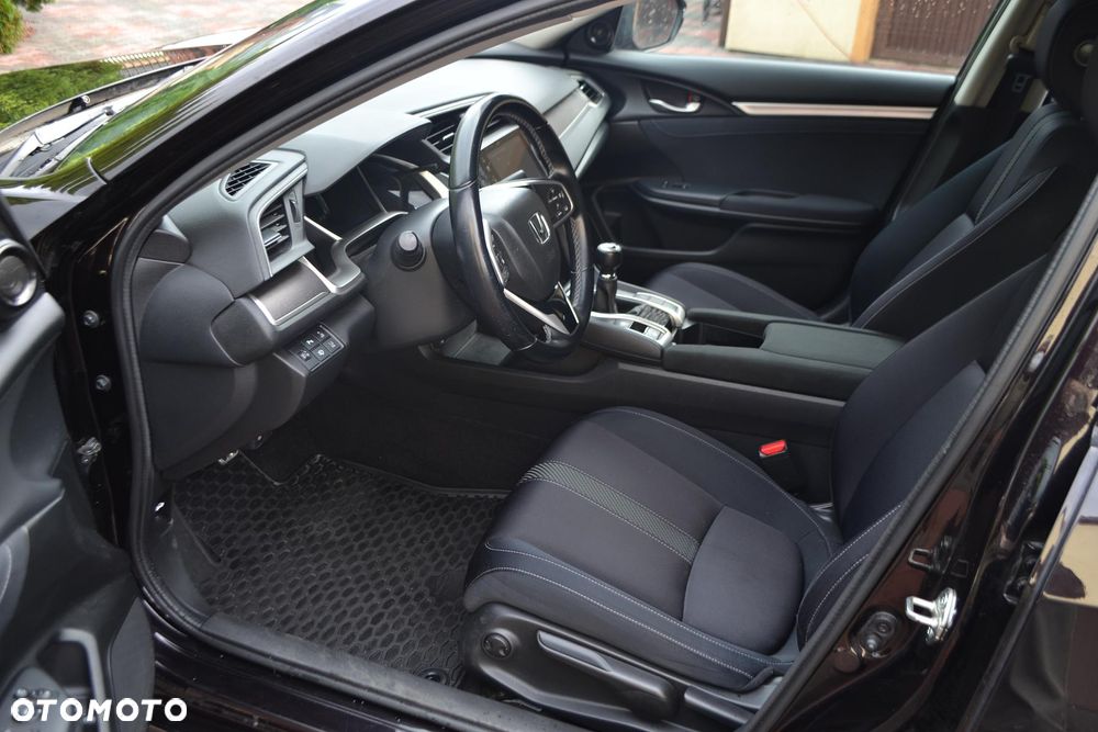 Honda Civic 1.5 T Prestige (Navi) - 18