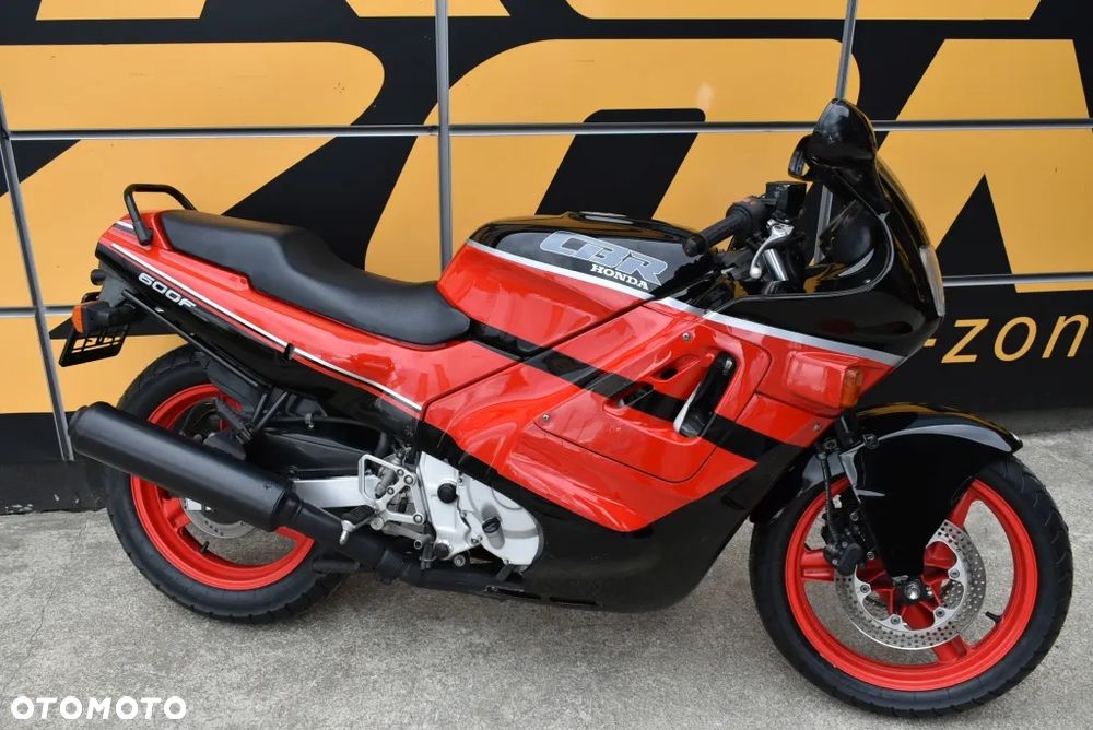 Honda CBR - 3