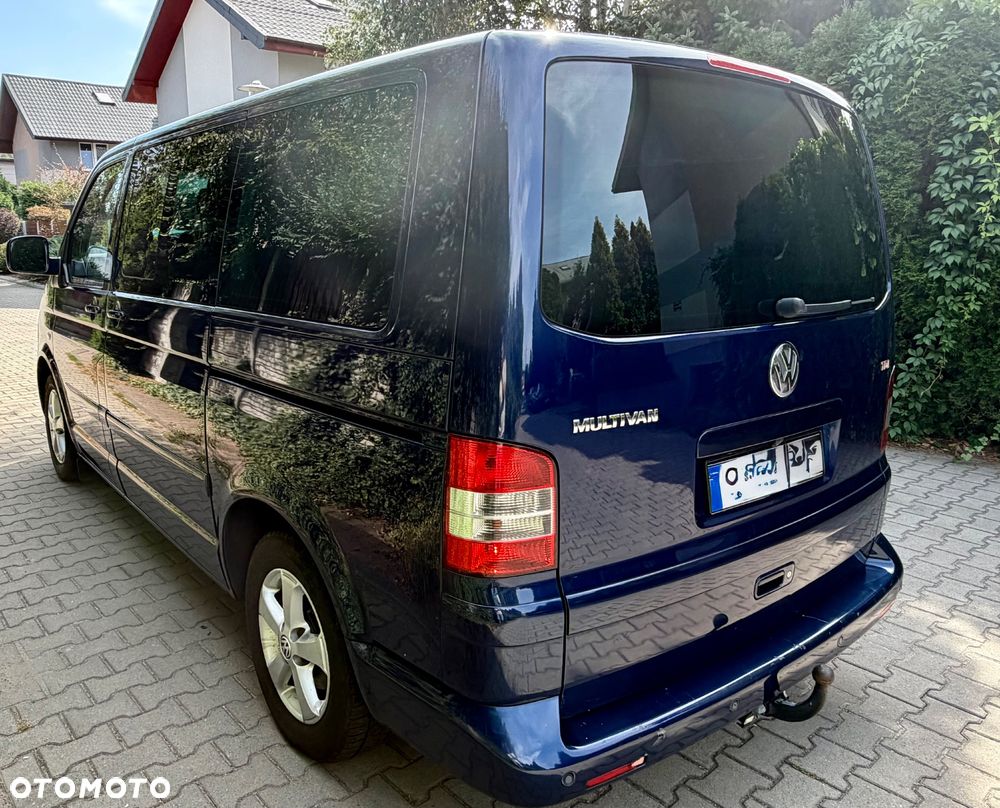 Volkswagen Multivan - 5