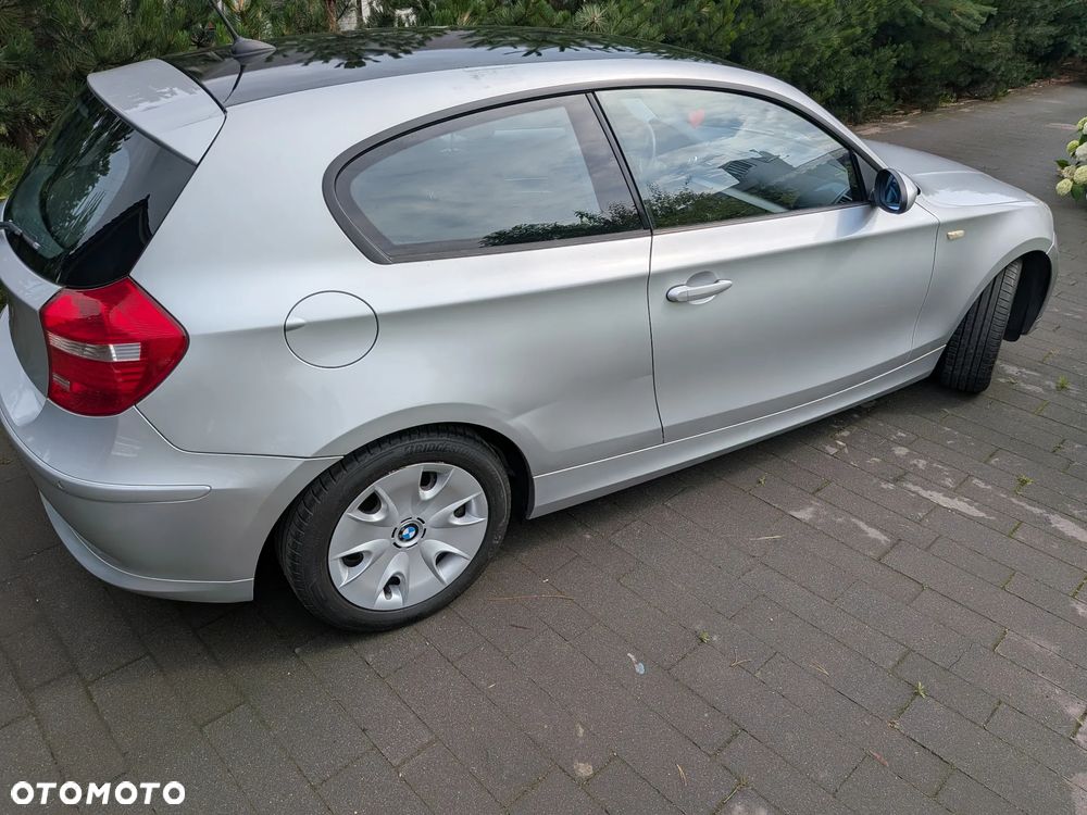 BMW Seria 1 118i - 6