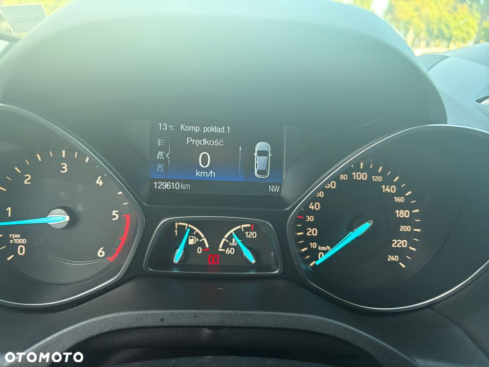Ford Kuga 2.0 TDCi 2x4 Titanium - 22