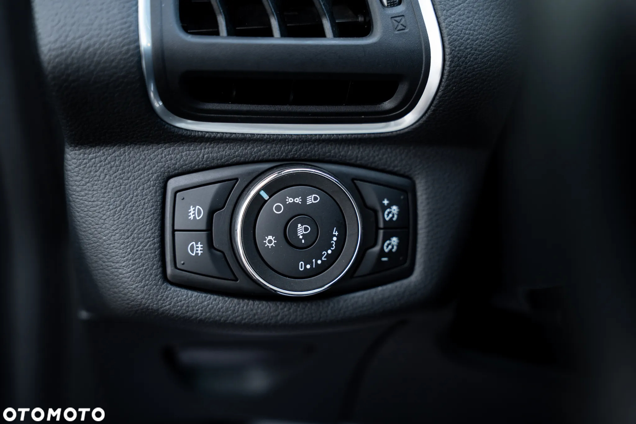 Ford B-MAX 1.0 EcoBoost Titanium - 19